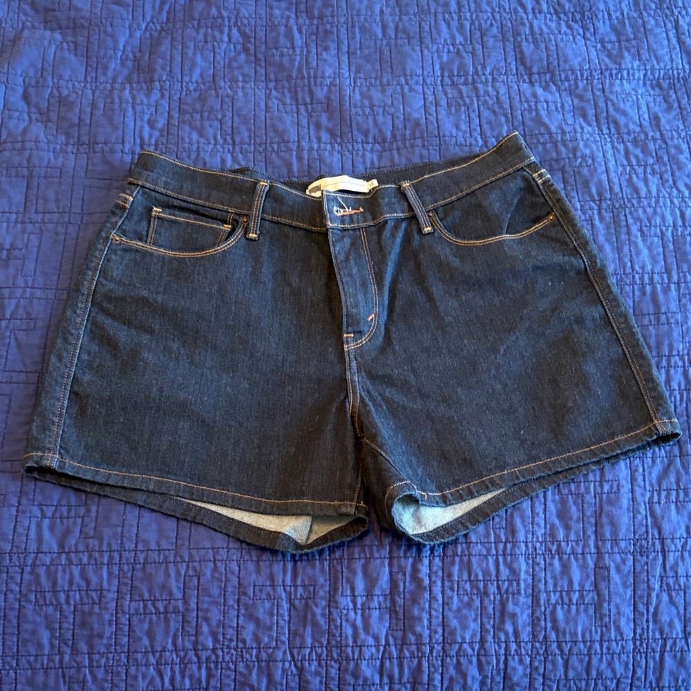 Classic  Levi’s Denim Women's Shorts